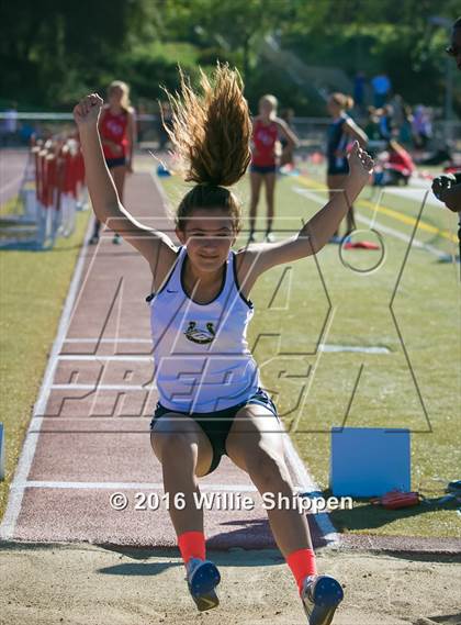 Thumbnail 1 in Southwestern League Finals photogallery.