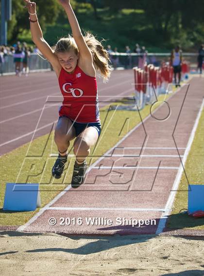 Thumbnail 3 in Southwestern League Finals photogallery.