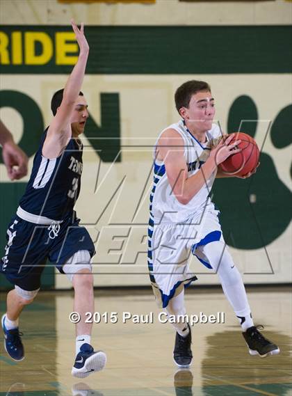 Thumbnail 2 in Tempe vs New Trier (Horizon Holiday Hoops Tournament) photogallery.