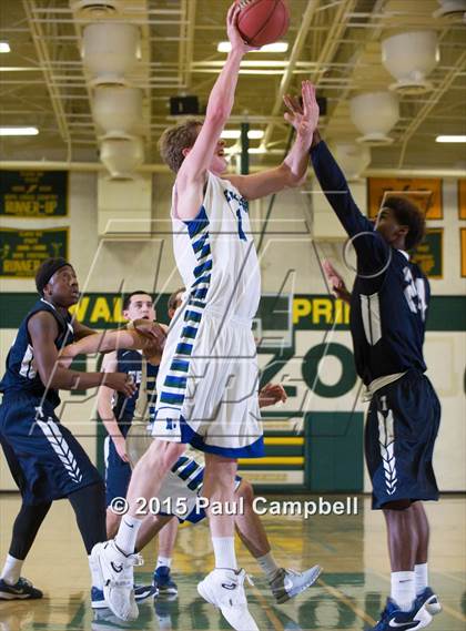 Thumbnail 1 in Tempe vs New Trier (Horizon Holiday Hoops Tournament) photogallery.
