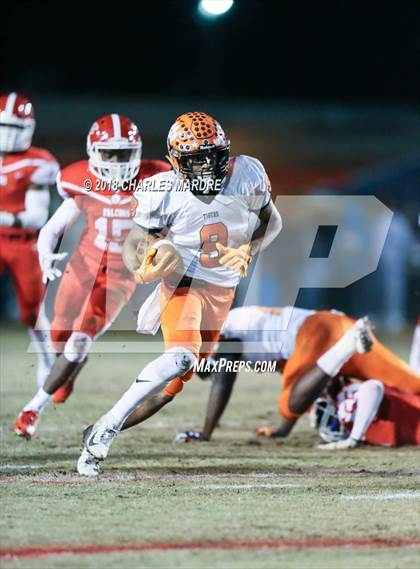 Thumbnail 2 in South View @ Seventy-First (NCHSAA 4A 3rd Round Playoff) photogallery.