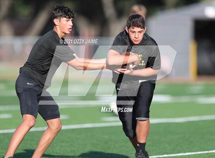 Thumbnail 3 in Lytle @ San Antonio Christian (Scrimmage) photogallery.
