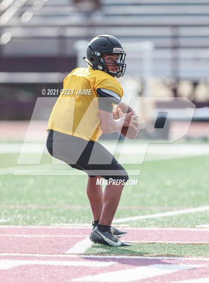 Thumbnail 1 in Lytle @ San Antonio Christian (Scrimmage) photogallery.