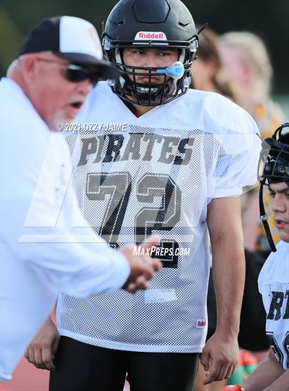 Thumbnail 3 in Lytle @ San Antonio Christian (Scrimmage) photogallery.
