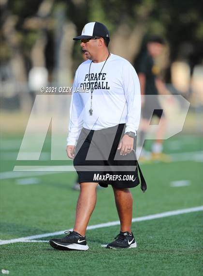 Thumbnail 1 in Lytle @ San Antonio Christian (Scrimmage) photogallery.