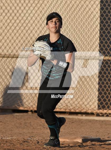 Thumbnail 1 in Mountain View vs. Santiago (Michelle Carew Classic) photogallery.