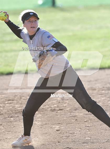 Thumbnail 3 in Mountain View vs. Santiago (Michelle Carew Classic) photogallery.