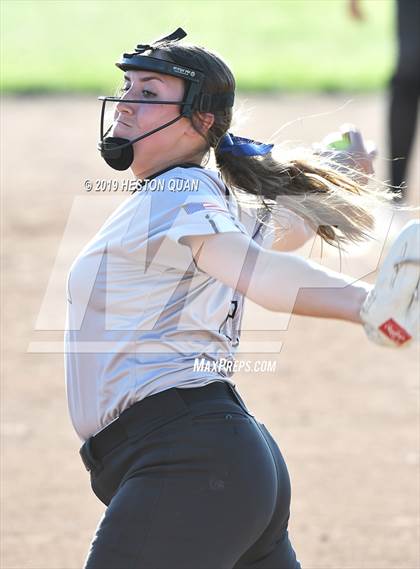 Thumbnail 2 in Mountain View vs. Santiago (Michelle Carew Classic) photogallery.