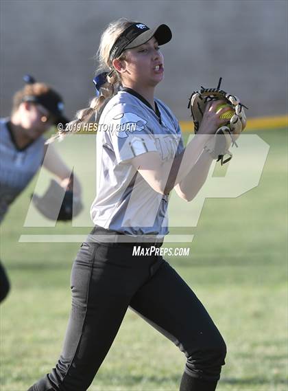 Thumbnail 3 in Mountain View vs. Santiago (Michelle Carew Classic) photogallery.