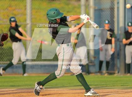 Thumbnail 2 in Royal @ Camarillo photogallery.