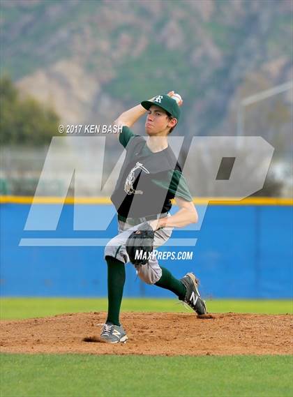 Thumbnail 3 in Royal @ Camarillo photogallery.