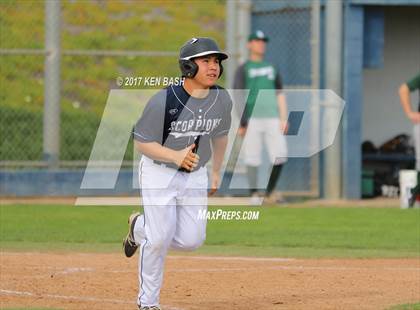 Thumbnail 3 in Royal @ Camarillo photogallery.