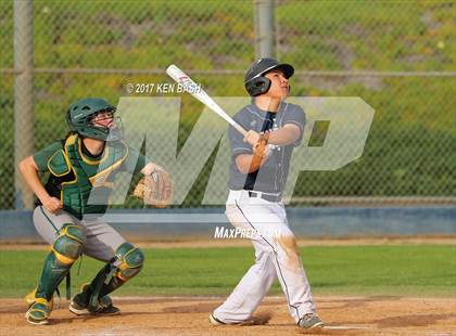 Thumbnail 2 in Royal @ Camarillo photogallery.