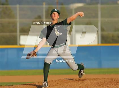 Thumbnail 3 in Royal @ Camarillo photogallery.