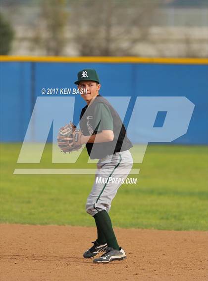 Thumbnail 2 in Royal @ Camarillo photogallery.