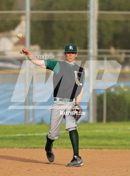 Thumbnail 2 in Royal @ Camarillo photogallery.