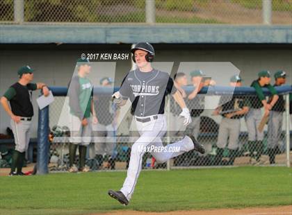Thumbnail 1 in Royal @ Camarillo photogallery.
