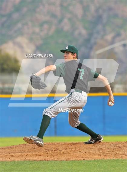 Thumbnail 2 in Royal @ Camarillo photogallery.