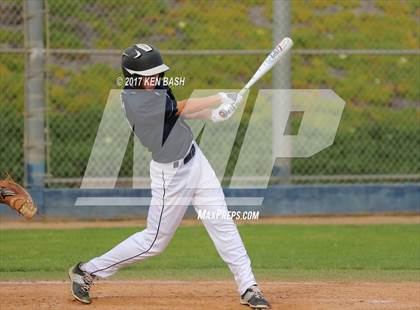 Thumbnail 2 in Royal @ Camarillo photogallery.