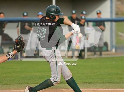 Thumbnail 3 in Royal @ Camarillo photogallery.