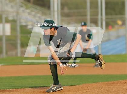 Thumbnail 3 in Royal @ Camarillo photogallery.