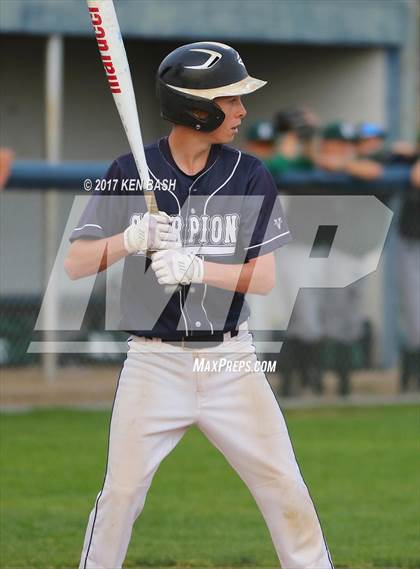 Thumbnail 1 in Royal @ Camarillo photogallery.
