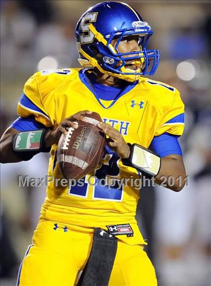 Thumbnail 2 in Gilman vs. Oscar Smith (I-95 Kickoff Classic) photogallery.