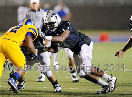 Thumbnail 3 in Gilman vs. Oscar Smith (I-95 Kickoff Classic) photogallery.