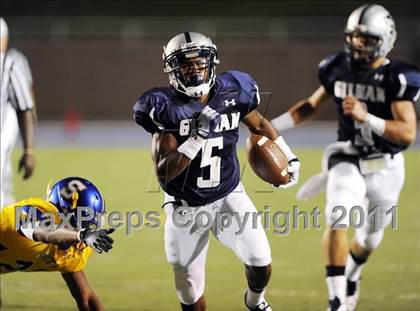 Thumbnail 2 in Gilman vs. Oscar Smith (I-95 Kickoff Classic) photogallery.
