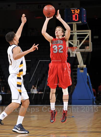 Thumbnail 2 in JW North vs. Redondo Union (CIF SoCal Regional D2 Final) photogallery.