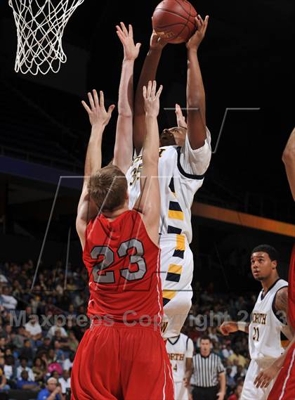 Thumbnail 1 in JW North vs. Redondo Union (CIF SoCal Regional D2 Final) photogallery.
