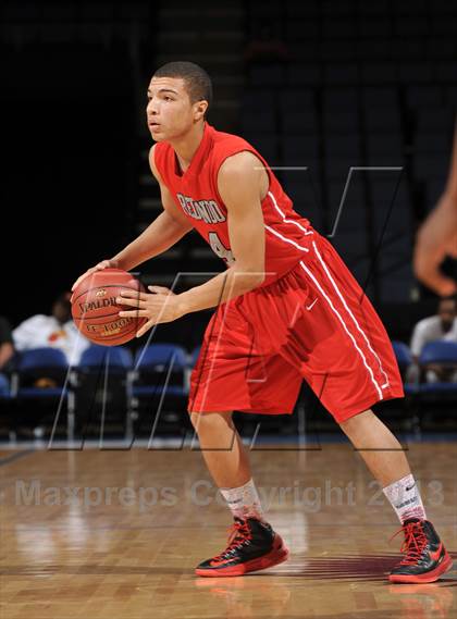Thumbnail 1 in JW North vs. Redondo Union (CIF SoCal Regional D2 Final) photogallery.