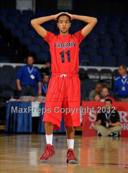 Thumbnail 2 in Lutheran vs. Serra (CIF SS D4AA Final) photogallery.
