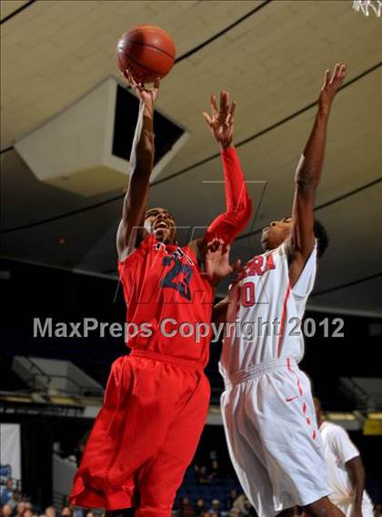 Thumbnail 2 in Lutheran vs. Serra (CIF SS D4AA Final) photogallery.