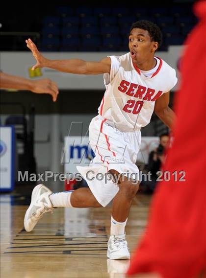 Thumbnail 3 in Lutheran vs. Serra (CIF SS D4AA Final) photogallery.