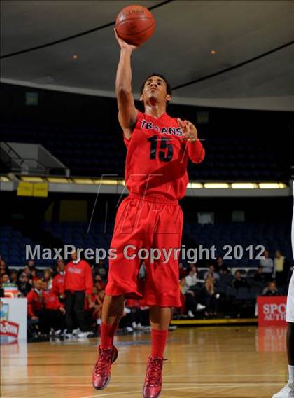 Thumbnail 3 in Lutheran vs. Serra (CIF SS D4AA Final) photogallery.