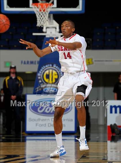 Thumbnail 2 in Lutheran vs. Serra (CIF SS D4AA Final) photogallery.