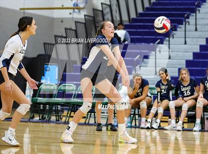 Thumbnail 2 in Pine Creek vs Legacy (CHSAA 5A Region 6 Playoff) photogallery.
