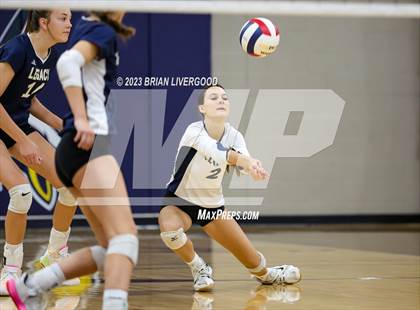 Thumbnail 1 in Pine Creek vs Legacy (CHSAA 5A Region 6 Playoff) photogallery.