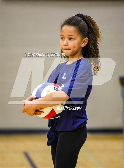 Thumbnail 3 in Pine Creek vs Legacy (CHSAA 5A Region 6 Playoff) photogallery.