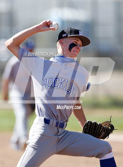 Thumbnail 1 in Rocklin @ Oak Ridge photogallery.