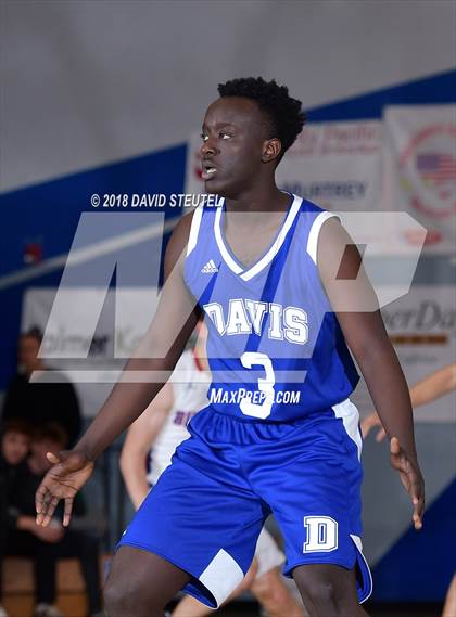 Thumbnail 3 in Davis vs. Folsom (Folsom Bulldog Classic) photogallery.