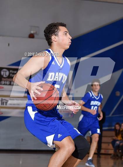 Thumbnail 2 in Davis vs. Folsom (Folsom Bulldog Classic) photogallery.