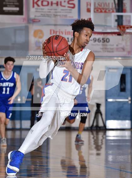 Thumbnail 1 in Davis vs. Folsom (Folsom Bulldog Classic) photogallery.