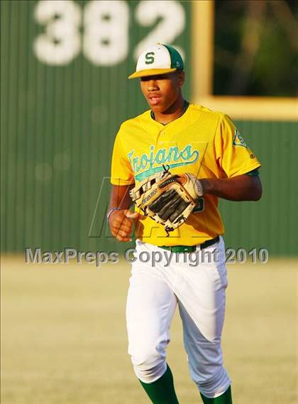 Thumbnail 2 in Rockwall-Heath vs Smith (Texas 4A Region ll Playoffs)  photogallery.