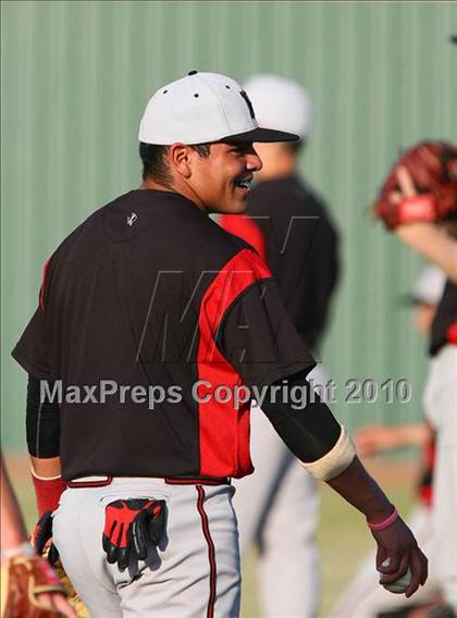 Thumbnail 2 in Rockwall-Heath vs Smith (Texas 4A Region ll Playoffs)  photogallery.