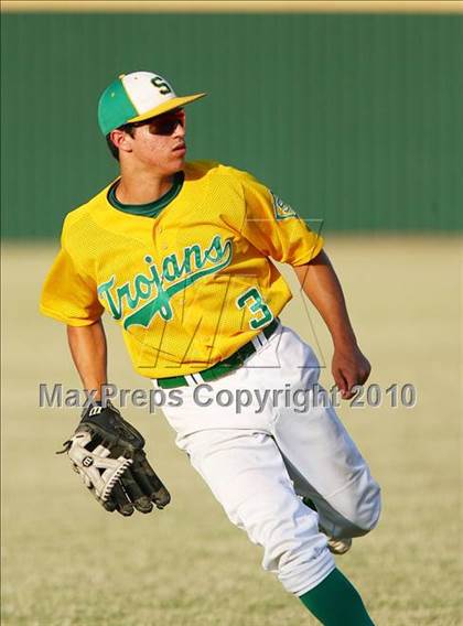 Thumbnail 2 in Rockwall-Heath vs Smith (Texas 4A Region ll Playoffs)  photogallery.