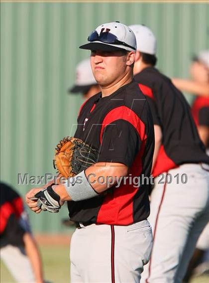 Thumbnail 2 in Rockwall-Heath vs Smith (Texas 4A Region ll Playoffs)  photogallery.