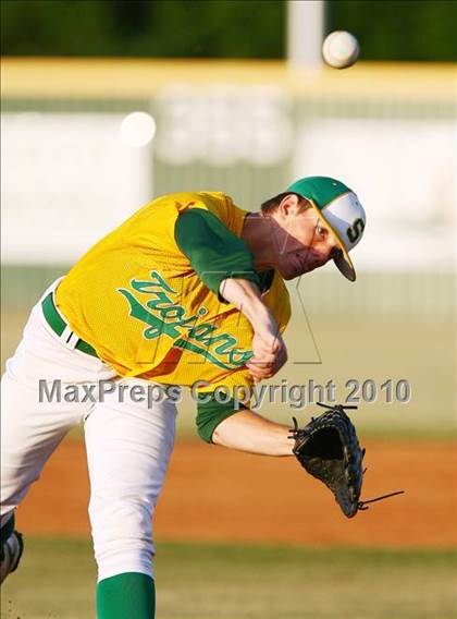 Thumbnail 3 in Rockwall-Heath vs Smith (Texas 4A Region ll Playoffs)  photogallery.