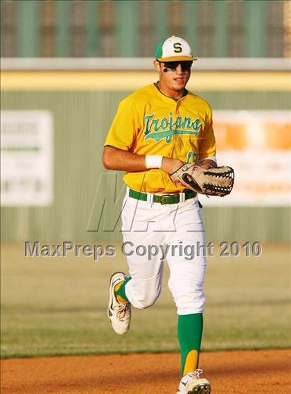 Thumbnail 1 in Rockwall-Heath vs Smith (Texas 4A Region ll Playoffs)  photogallery.